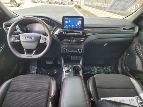 Used 2025 Ford Escape ST-Line FWD image 17