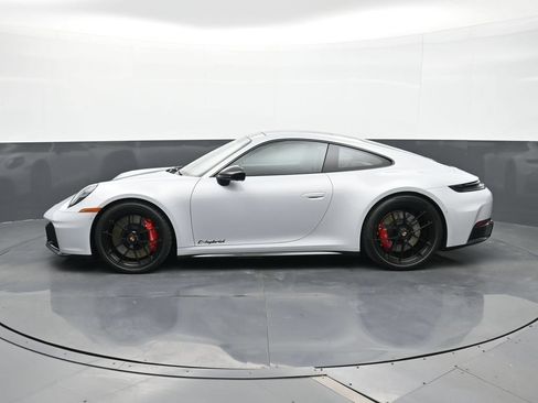 Certified 2026 Porsche 911 Carrera 4 GTS AWD/4WD image 2