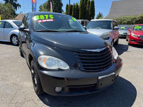 Used 2008 Chrysler PT Cruiser image 3