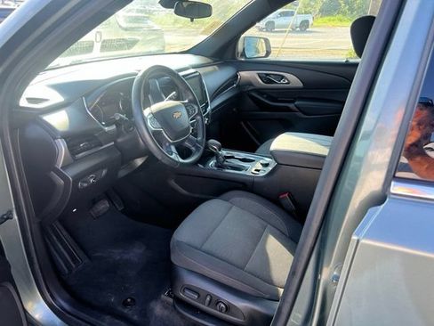 Used 2023 Chevrolet Traverse LT w/ LPO, Floor Liner Package AWD/4WD image 41