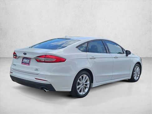 Used 2020 Ford Fusion SE FWD image 5