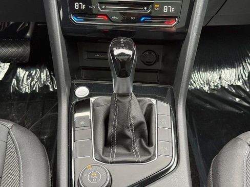 New 2026 Volkswagen Taos SE AWD/4WD image 8