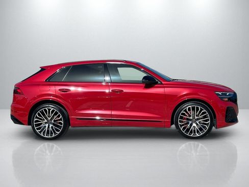 Used 2024 Audi SQ8 Premium Plus AWD/4WD image 4