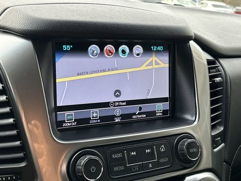 Used 2019 Chevrolet Suburban LT image 18