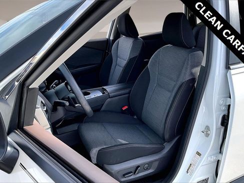 Used 2023 Nissan Rogue SV image 27