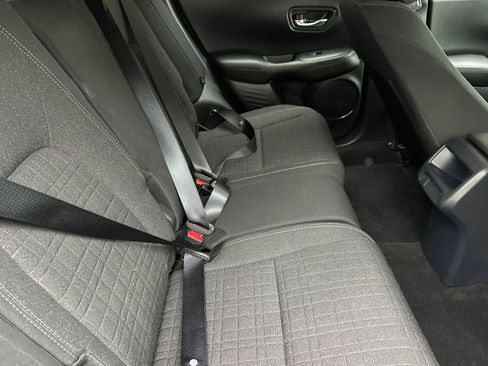 Certified 2025 Honda HR-V LX image 28