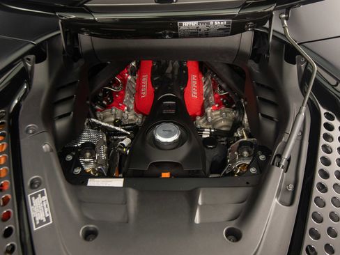Certified 2024 Ferrari SF90 Spider AWD/4WD image 37