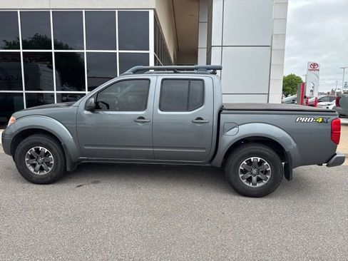 Used 2017 Nissan Frontier PRO-4X w/ Pro-4x Luxury Package AWD/4WD image 6