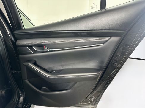 Used 2025 MAZDA MAZDA3 s FWD image 31