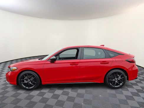 Used 2025 Honda Civic Sport image 4