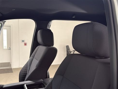 New 2026 Toyota Tundra SR image 13