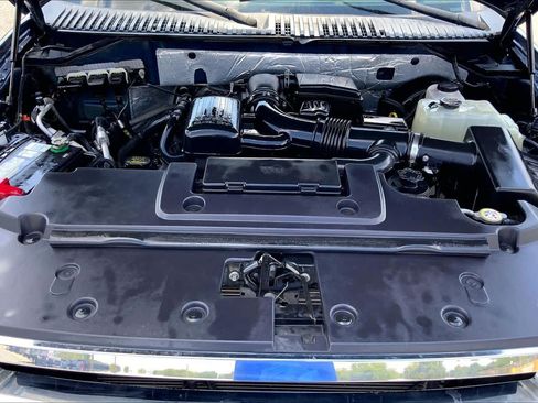 Used 2013 Ford Expedition XLT RWD image 31