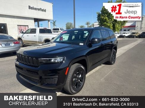 Certified 2024 Jeep Grand Cherokee L Altitude AWD/4WD image 1