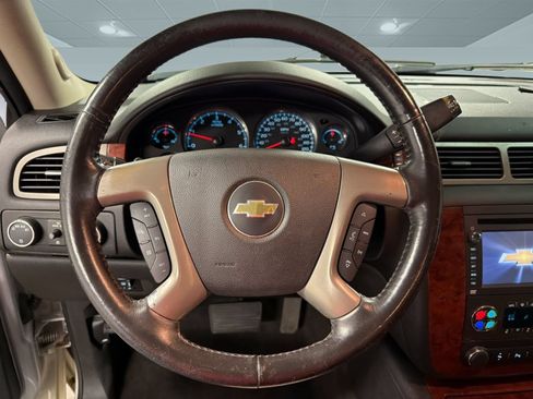Used 2013 Chevrolet Suburban LTZ AWD/4WD image 10