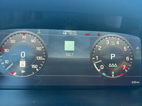 Used 2022 Land Rover Defender 90 X-Dynamic S image 21