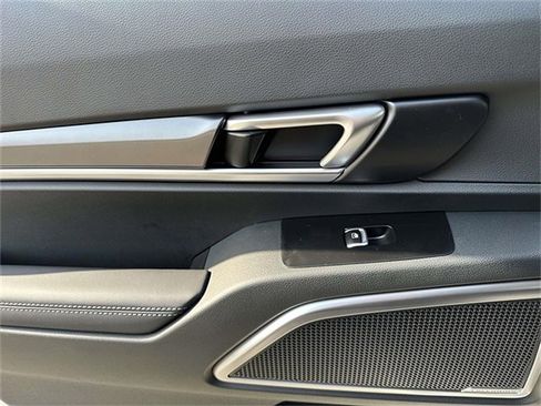 New 2025 Kia Telluride S image 22