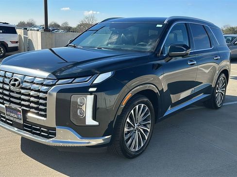 Used 2024 Hyundai Palisade Calligraphy image 9