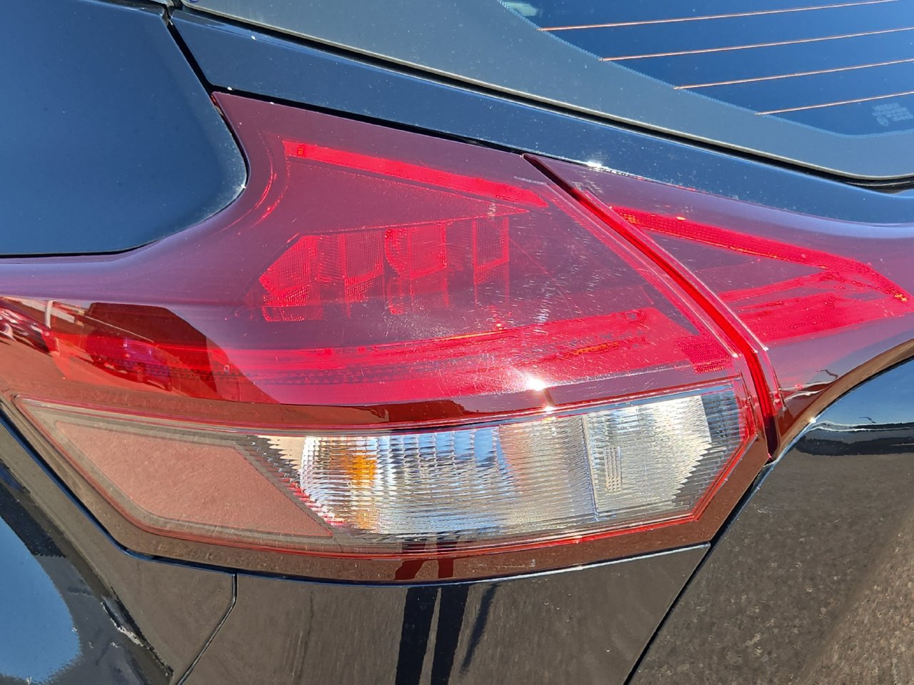 Used 2025 Nissan Kicks Play S FWD image 33