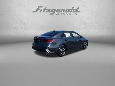 Used 2024 Kia Forte LXS w/ LXS Technology Package FWD image 7