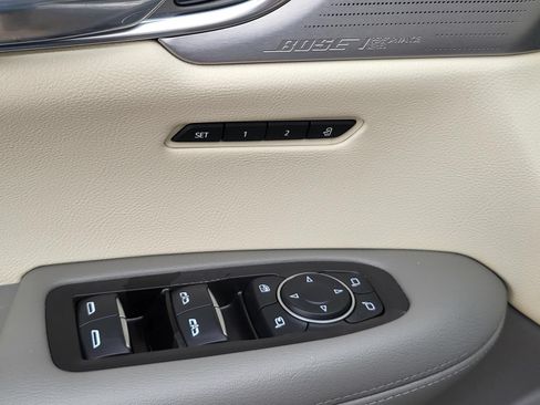 Used 2020 Cadillac XT6 Premium Luxury FWD image 20