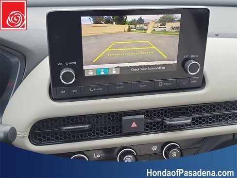 Used 2023 Honda HR-V LX image 15