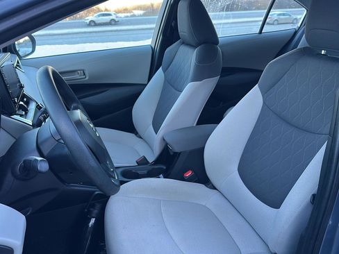 Used 2022 Toyota Corolla LE image 18