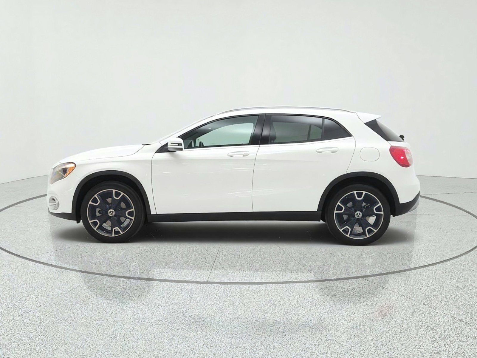 Certified 2020 Mercedes-Benz GLA 250 4MATIC image 8