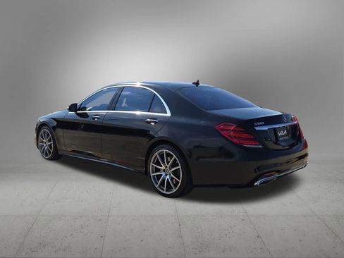 Used 2018 Mercedes-Benz S 560 Sedan image 4