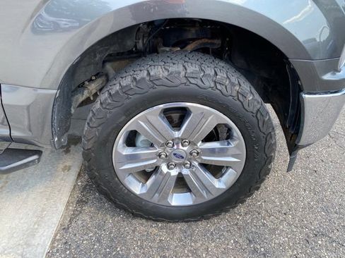Used 2019 Ford F150 XLT w/ Equipment Group 302A Luxury AWD/4WD image 15
