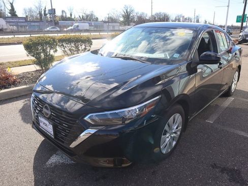 Certified 2025 Nissan Sentra S image 9