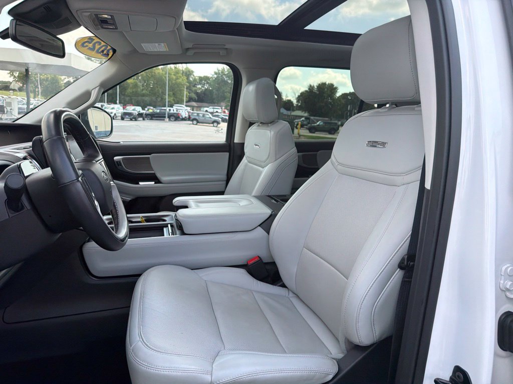 Certified 2025 Ford Expedition Max Platinum AWD/4WD image 12