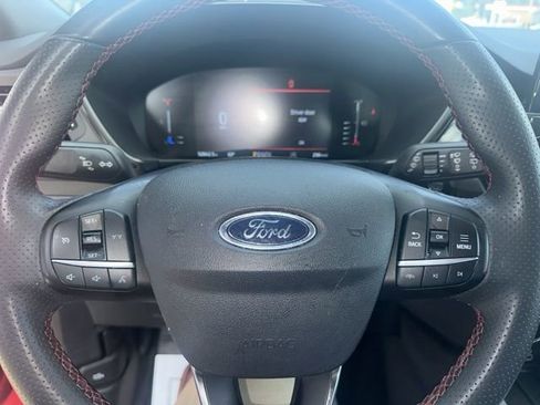 Used 2024 Ford Escape ST-Line image 9