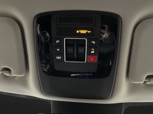 Certified 2024 Kia Carnival SX Prestige image 26