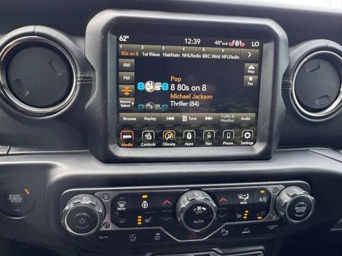 Used 2021 Jeep Wrangler Unlimited Sahara image 19