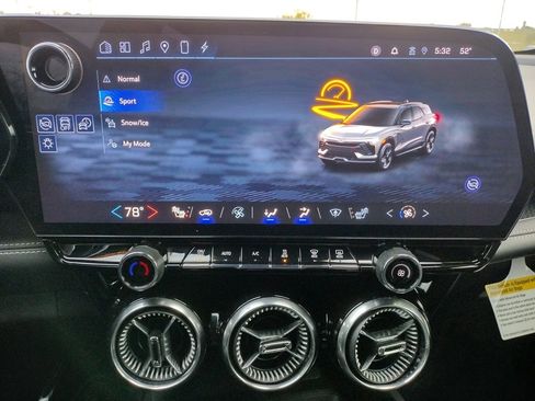 Used 2024 Chevrolet Blazer EV LT image 30