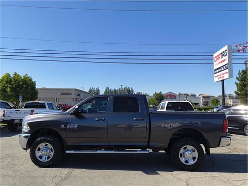 Used 2016 RAM 2500 Tradesman w/ Chrome Appearance Group AWD/4WD image 17