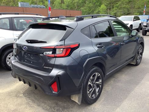 Used 2024 Subaru Crosstrek 2.0i Premium AWD/4WD image 2