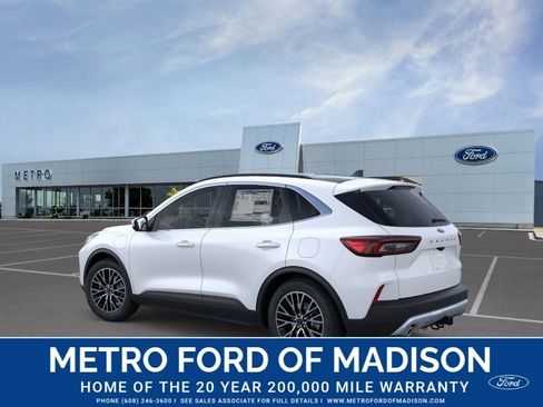 New 2025 Ford Escape SE w/ PHEV Premium Package FWD image 6