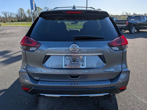 Used 2019 Nissan Rogue S w/ Special Edition Package image 7