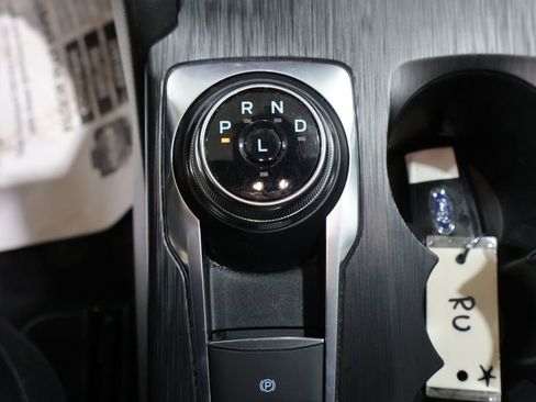 Used 2024 Ford Escape ST-Line image 32