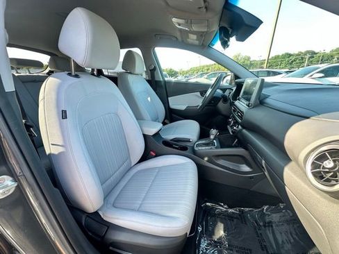 Used 2023 Hyundai Kona SEL image 20