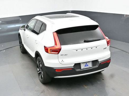 Used 2024 Volvo XC40 B5 Plus w/ Climate Package AWD/4WD image 21