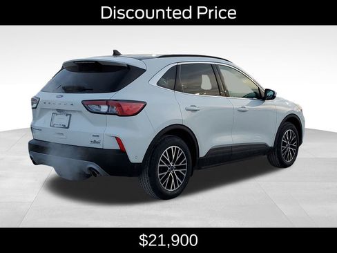 Used 2022 Ford Escape Titanium w/ Titanium Premium Package image 3