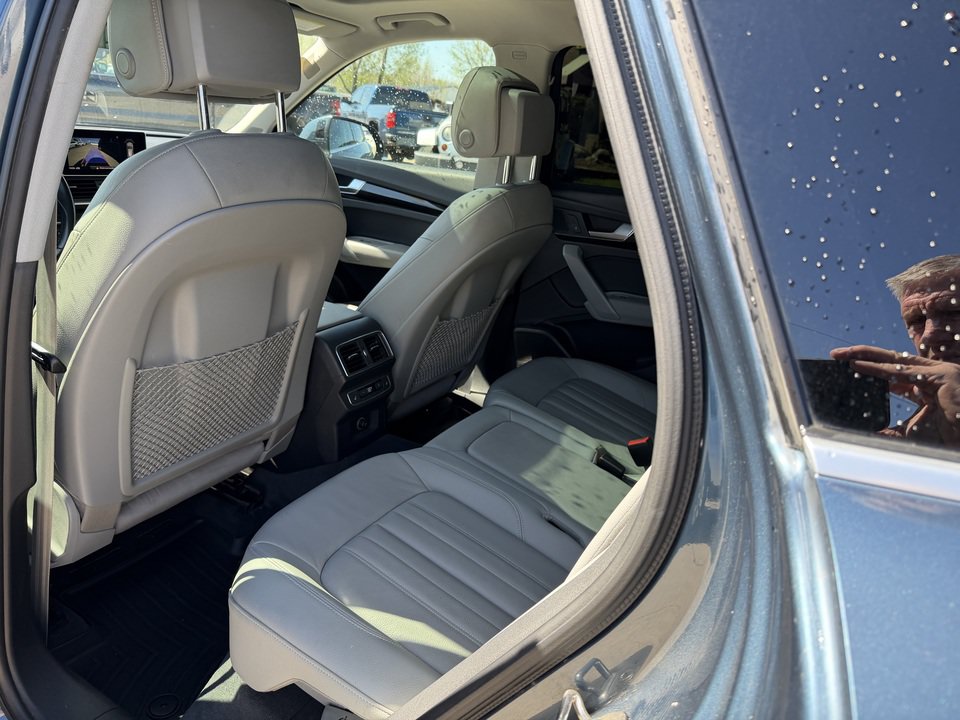Used 2018 Audi Q5 2.0T Premium Plus w/ Premium Plus Package AWD/4WD image 11