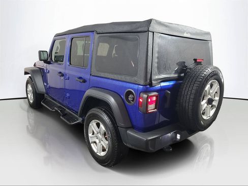 Used 2020 Jeep Wrangler Unlimited Sport S AWD/4WD image 4