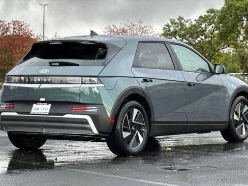 New 2026 Hyundai Ioniq 5 SEL image 4