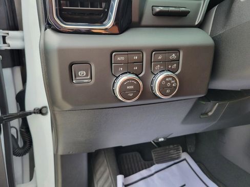 New 2026 GMC Sierra 3500 Denali Ultimate image 14