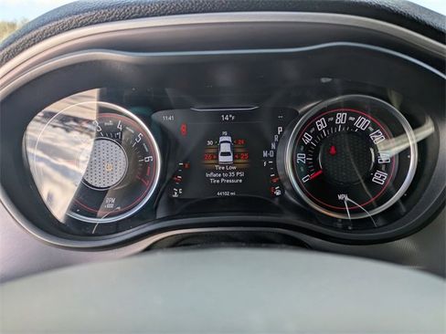 Used 2022 Dodge Challenger GT image 12