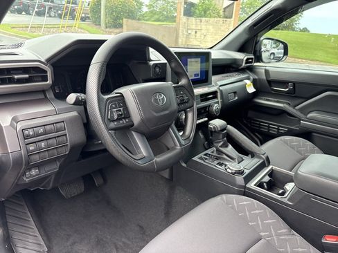 New 2026 Toyota Tacoma SR5 AWD/4WD image 3