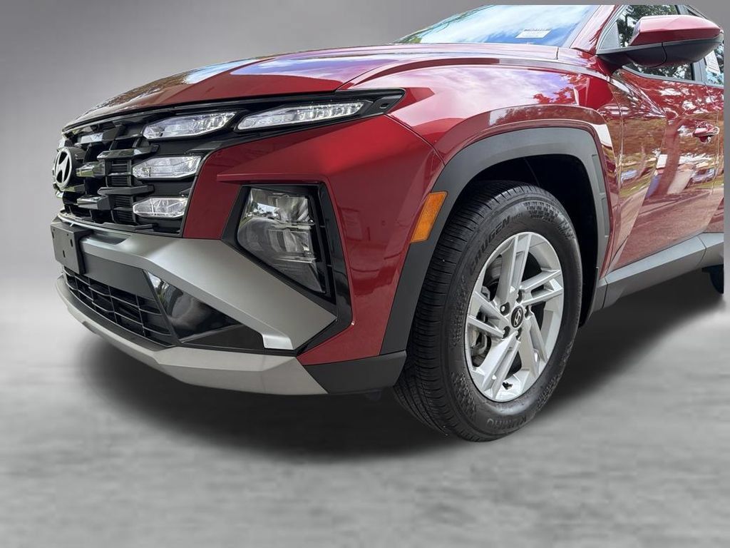 Used 2025 Hyundai Tucson SE FWD image 15